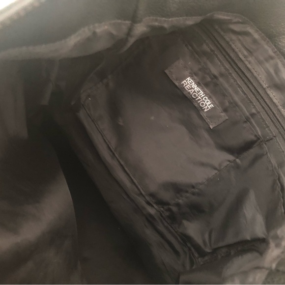 ⭐️5 for $25⭐️Kenneth Cole Reaction Handbag - Black pebble leather - matte gold - Picture 10 of 10